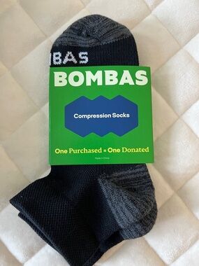Black Bombas Midweight  Compression Socks Small New